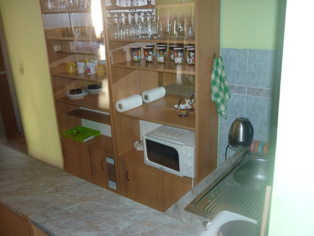 Milanna Apartment Breclav Bagian luar foto